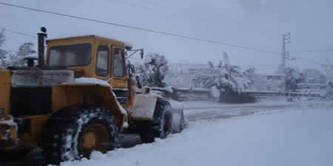 تساقط الثلوج بهذه الولاية..والسلطات تتدخل لفتح الطرقات..#خبر_عاجل - المصدر تونس