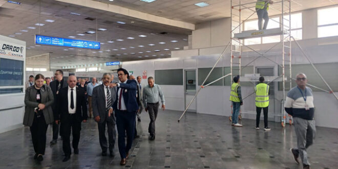 وزير النقل في زيارة الى مطار تونس قرطاج.. - المصدر تونس